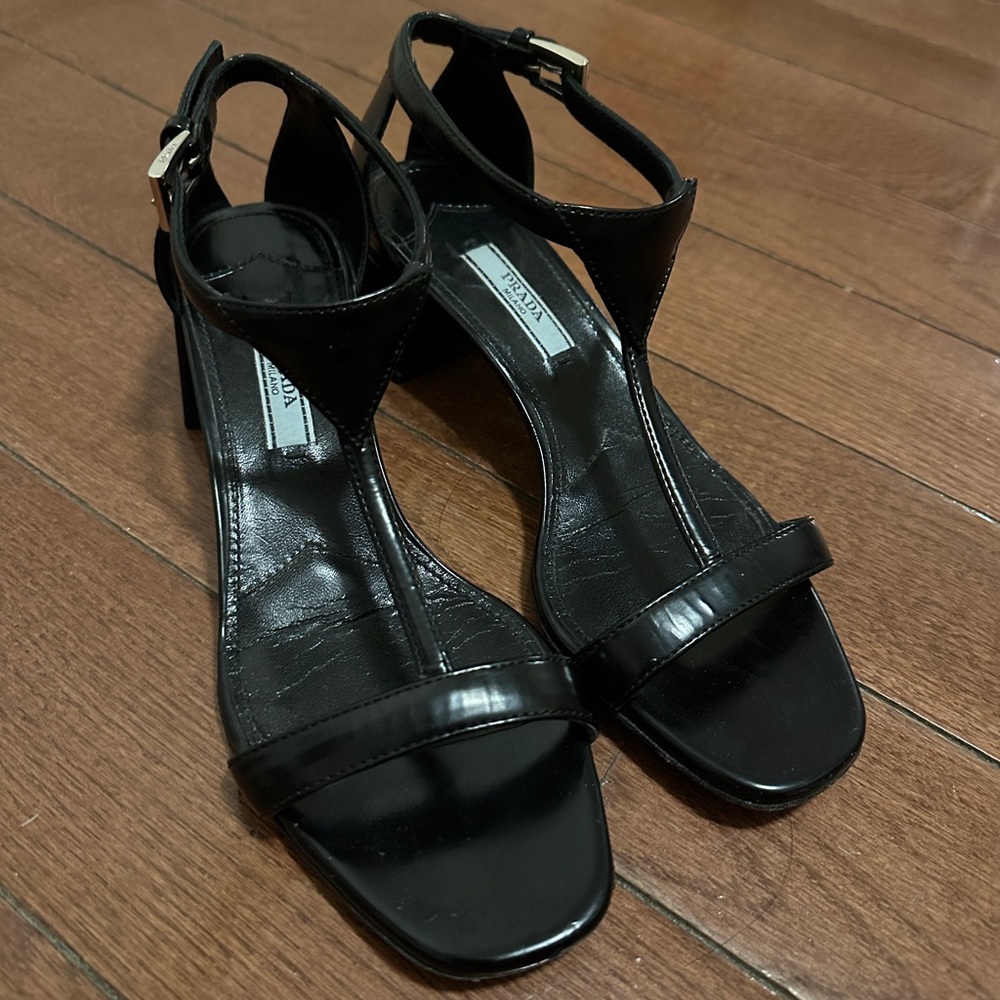 Black Prada Sandal Heels 👠